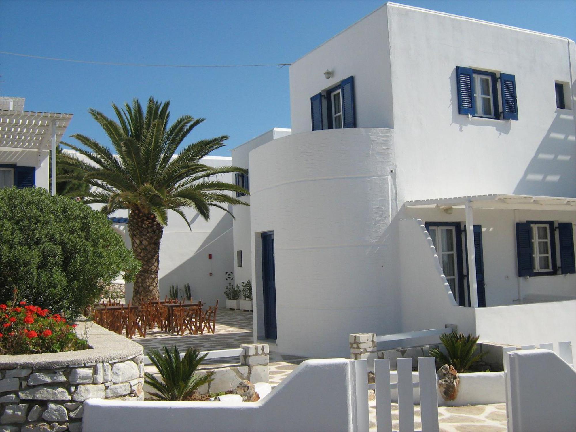 Nicos Studios & Apartments Logaras Exterior photo